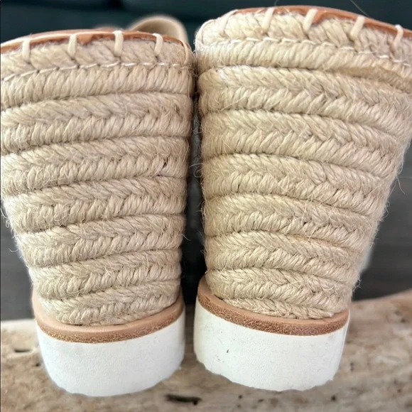 Gentle Souls Beige Knot Wedge Sandals never worn sz9 - Picture 6 of 6